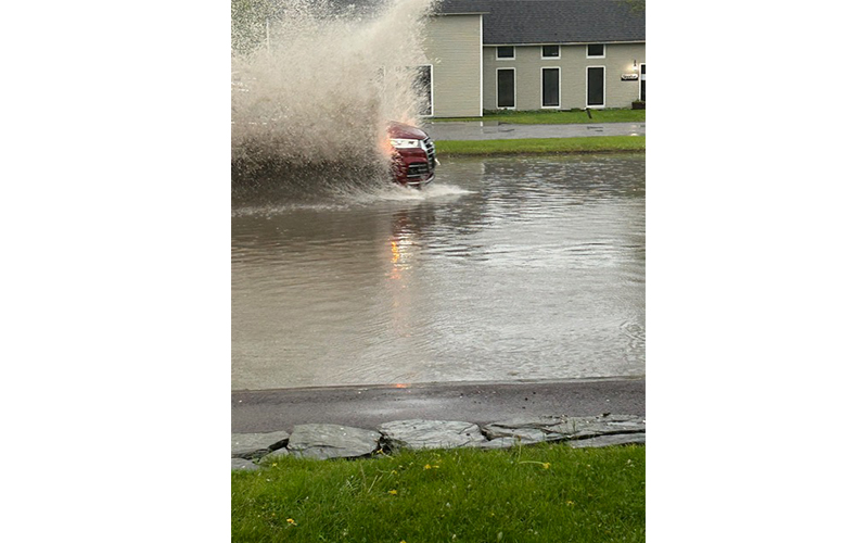 The Valley Reporter SportiveParking Lot Dody Moriarty
