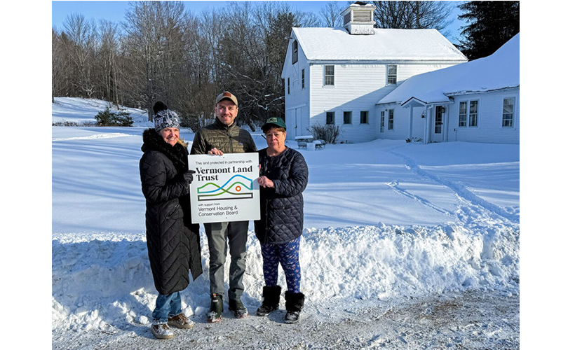 L to R, Erin Fernandez , Mead Binhammer and Nancy Martin Courtesy Vermont Adaptive.